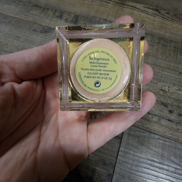 Estee Lauder So Ingenious Loose Powder 02-Light Medium .11 oz NEW b34 - Picture 2 of 3